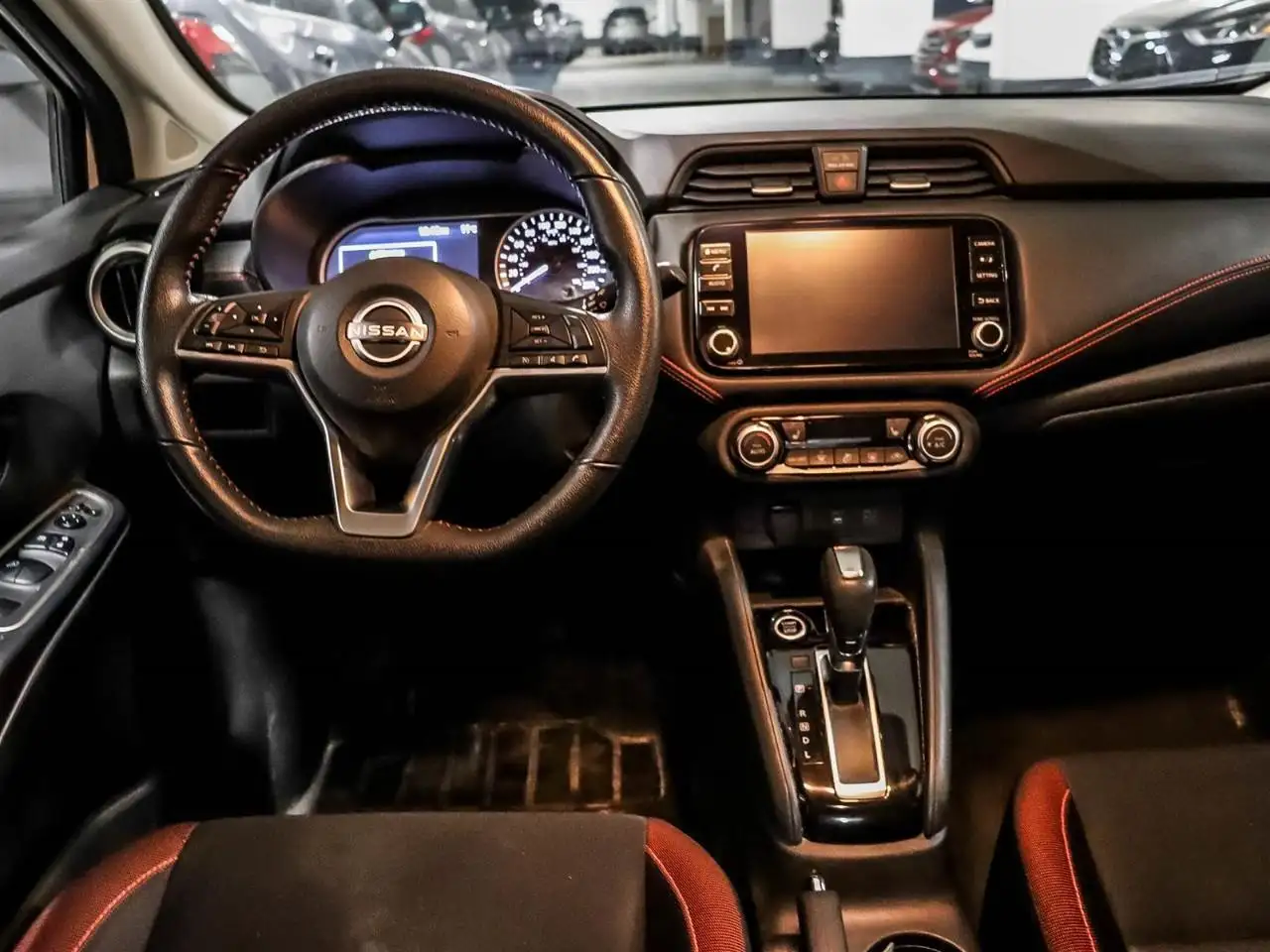 Nissan Versa снимка Nissan Versa