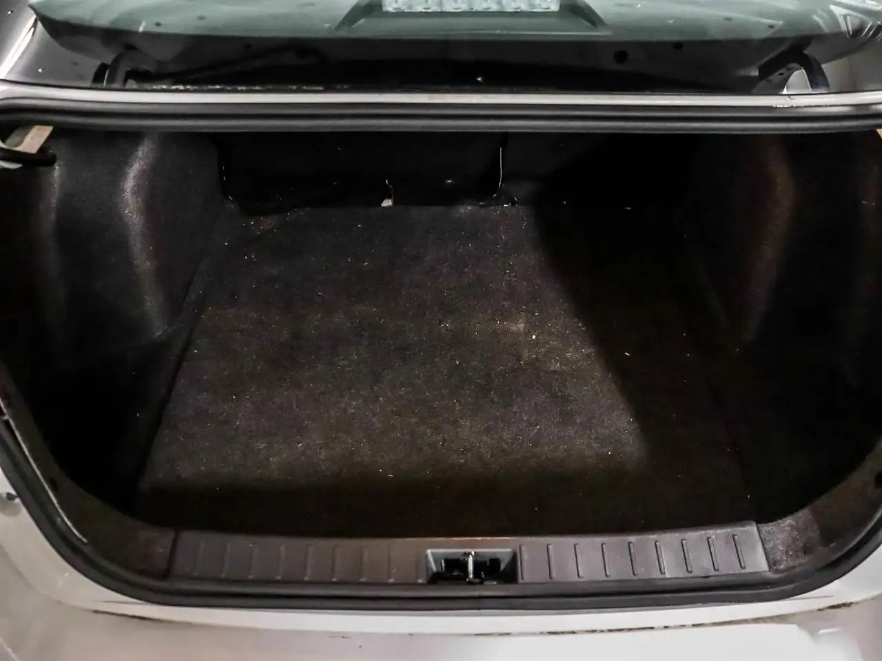 Nissan Versa снимка Nissan Versa