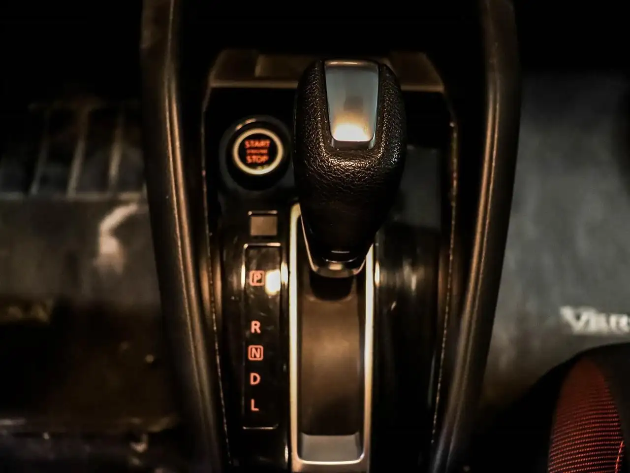 Nissan Versa снимка Nissan Versa
