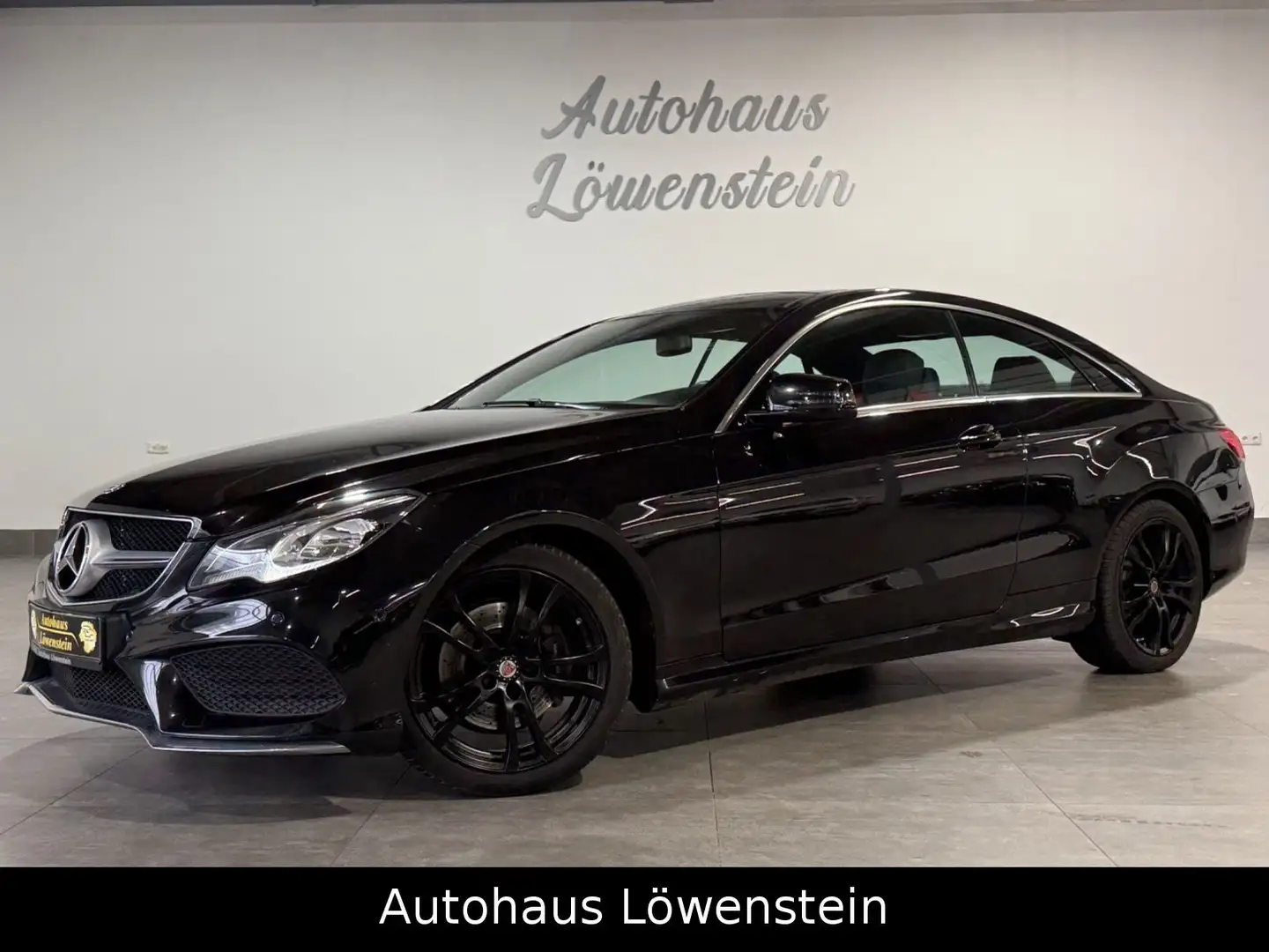 Mercedes-Benz E 250 Coupe *NAVI*RFK*PANO*AMG*HARMAN/KARDON Černá - 2
