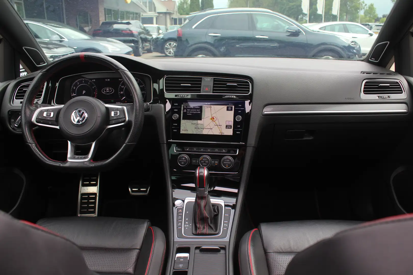 Volkswagen Golf GTI 2.0 TSI TCR / Akrapovic / Panoramadak / Camera / 1 Fehér - 2