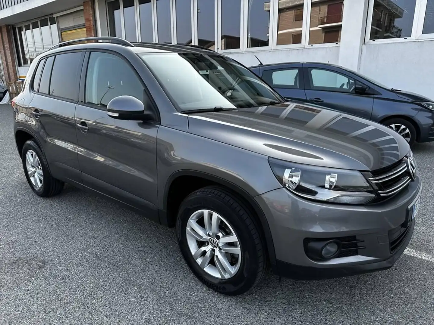 Volkswagen Tiguan 1.4 tsi BM Trend&Fun+ 122cv Grigio - 2