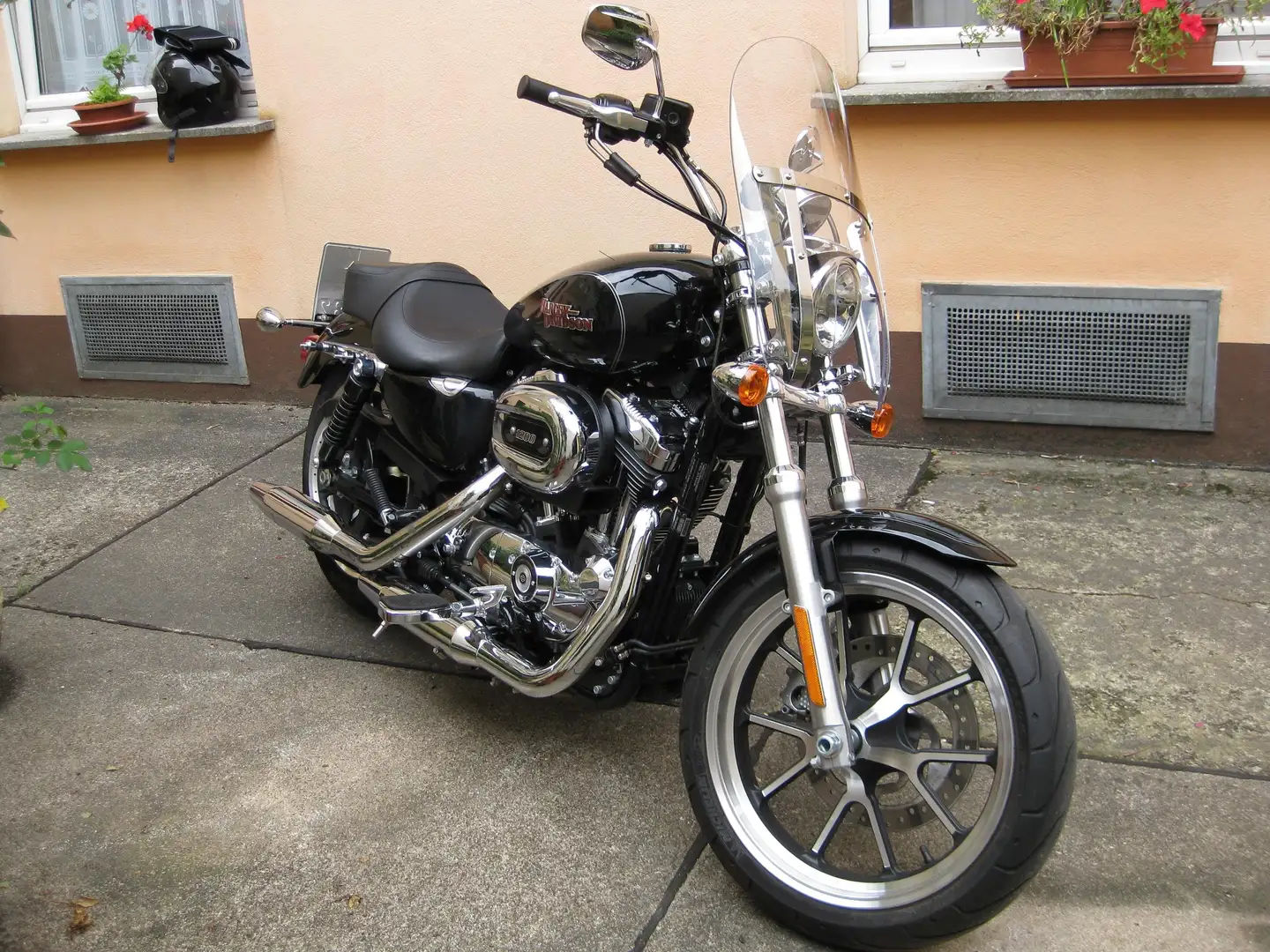 Harley-Davidson Sportster 1200 Superlow Negro - 2