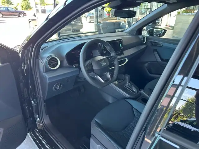 SEAT Arona view 12