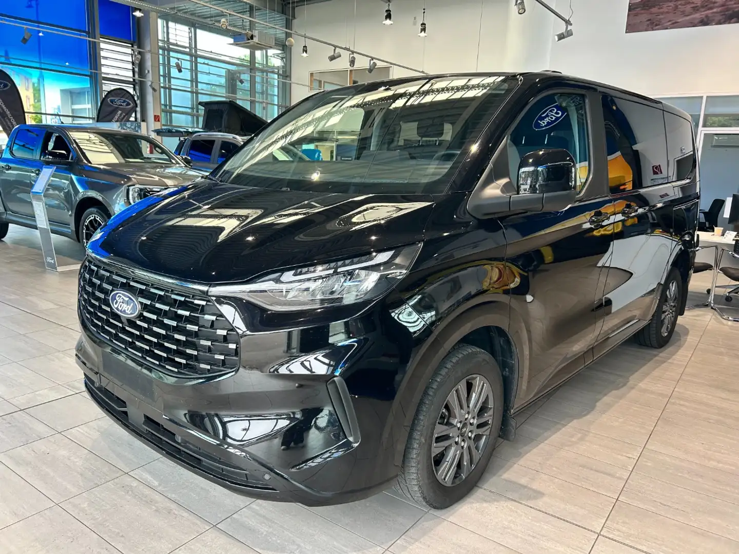 Ford Tourneo Custom 2.0 Standheiz. LED Navi ACC Noir - 2
