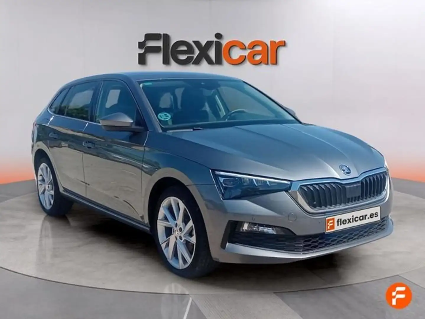 Skoda Scala 1.0 TSI Style 81kW Gris - 2