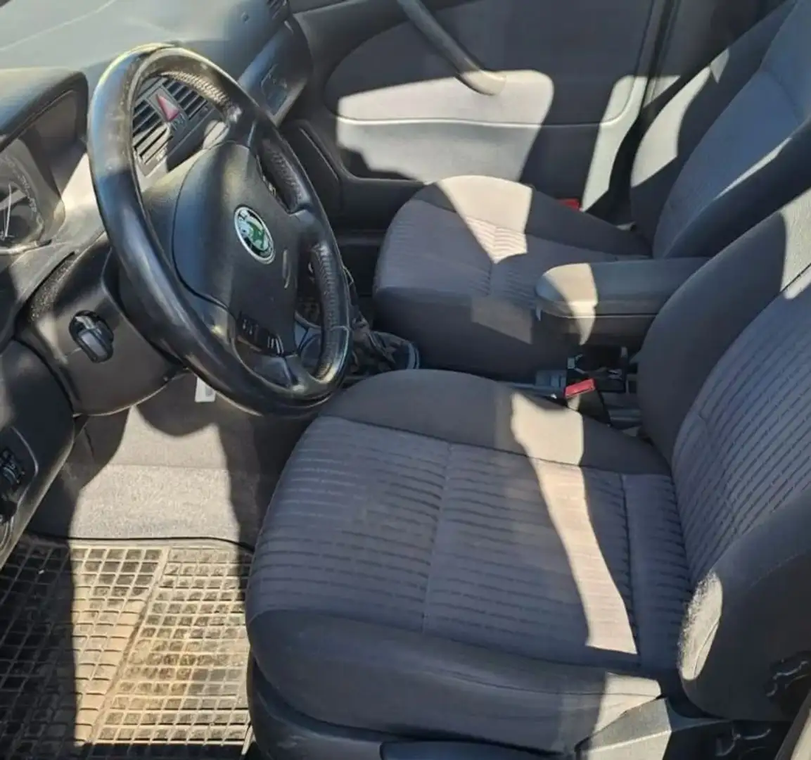 Skoda Octavia Octavia 1.9 TDI Ambiente Modrá - 1