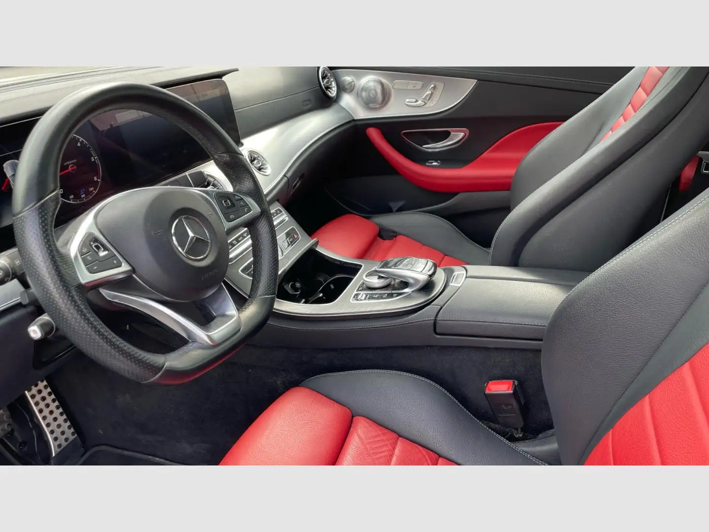 Mercedes-Benz E 220 Coupé d Bianco - 2