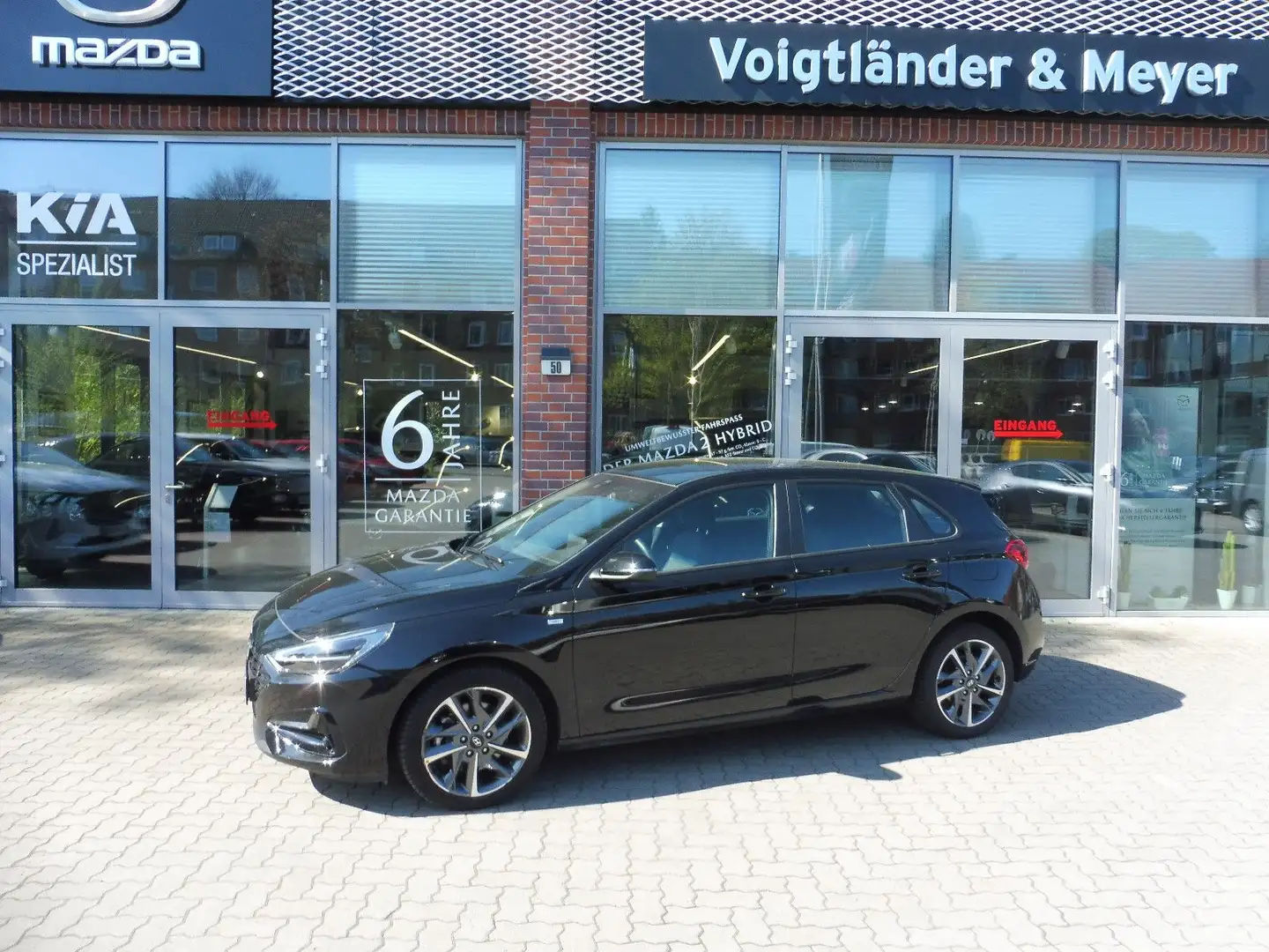 Hyundai i30 Trend Automatik Navi Kamera Led Ganzjahresre Schwarz - 1