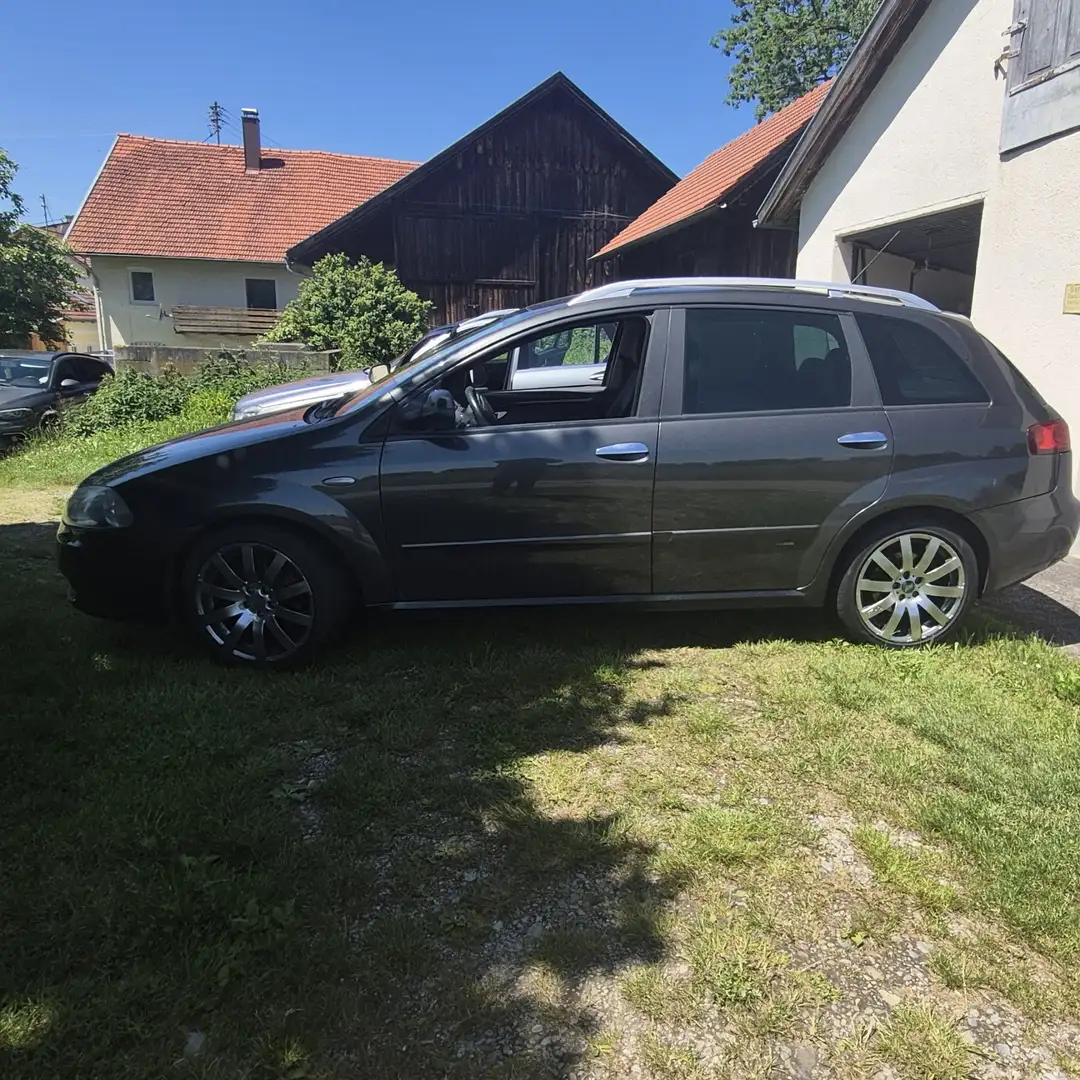 Fiat Croma 2.4 Multijet 20V DPF Automatik Emotion - 2
