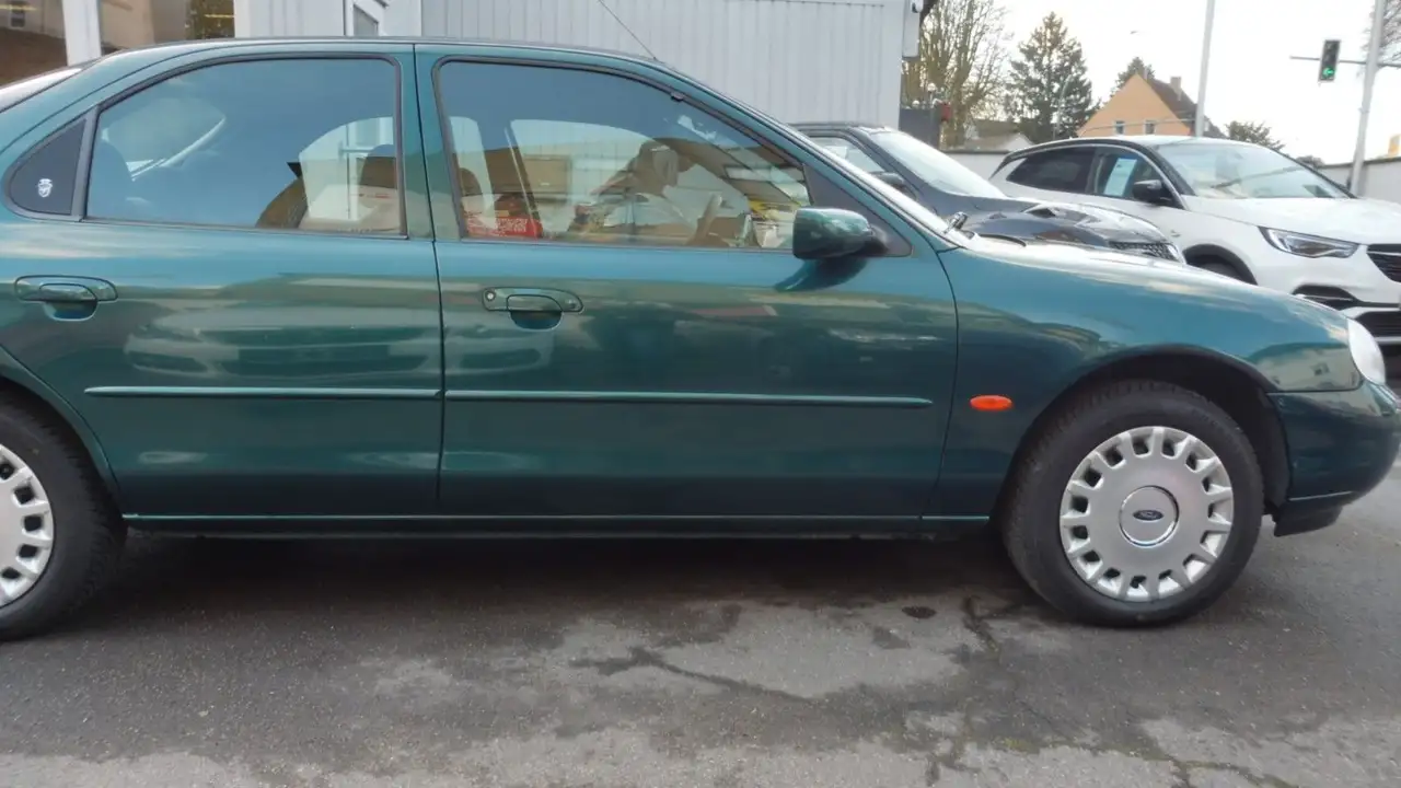 Ford Mondeo 2.0 16V Ghia Automatik, foto 4