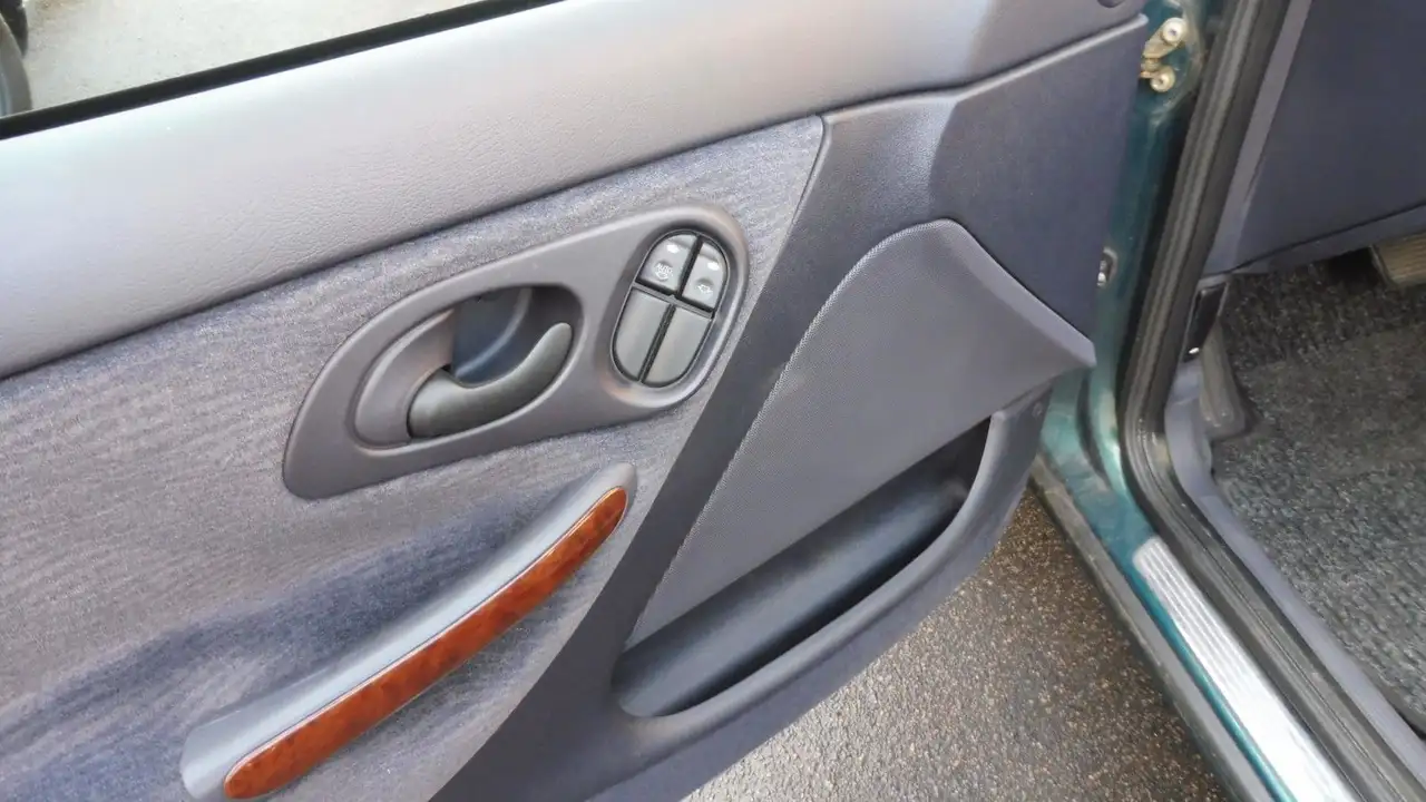 Ford Mondeo 2.0 16V Ghia Automatik, foto 12