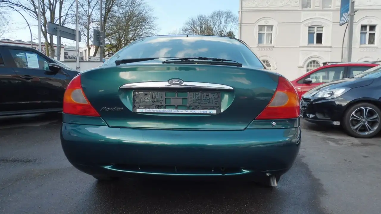 Ford Mondeo 2.0 16V Ghia Automatik, foto 6