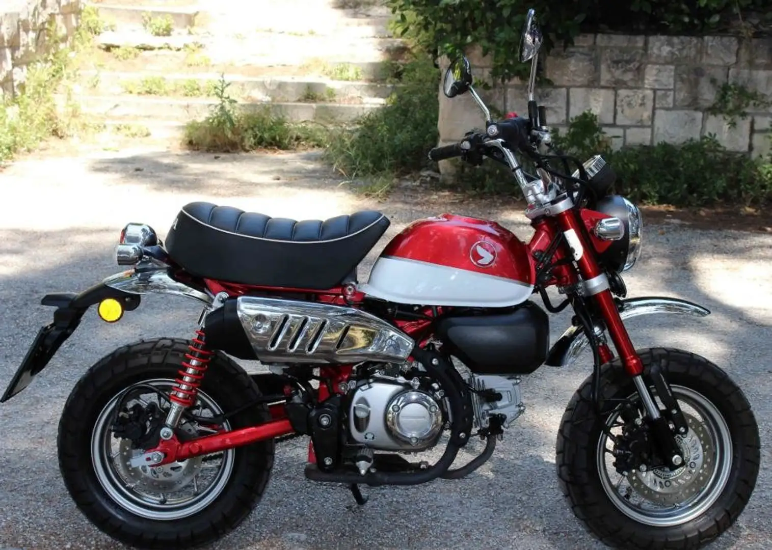 Honda Monkey 125 Rojo - 1