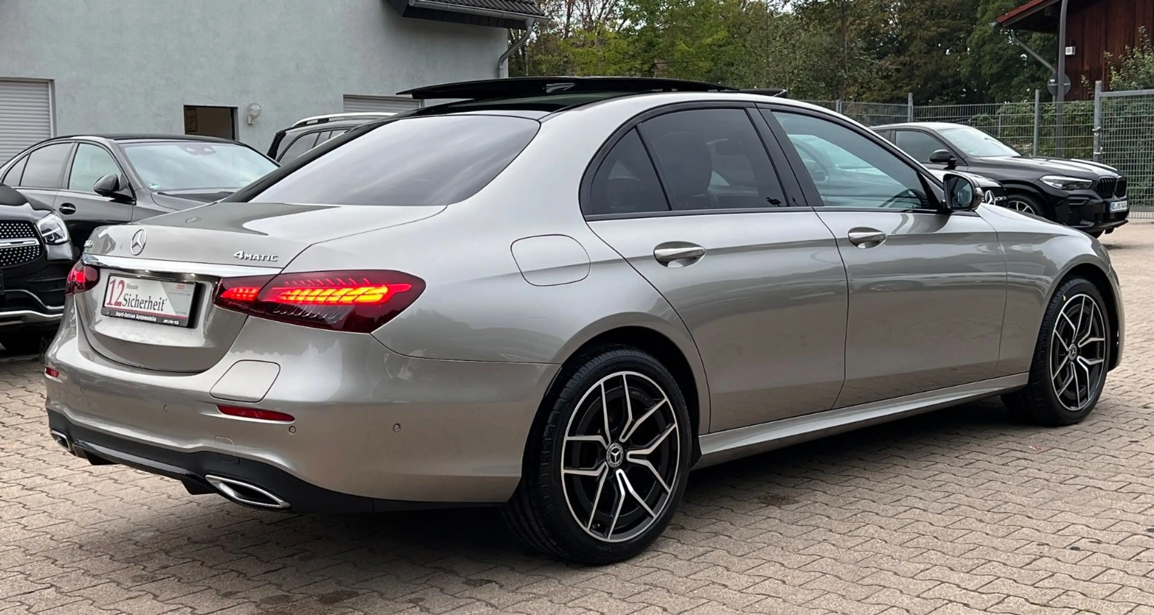 Mercedes-Benz E 300 E AMG LINE 4MT 9G-TR-Limo.-PANODACH-360°CAM — photo 13