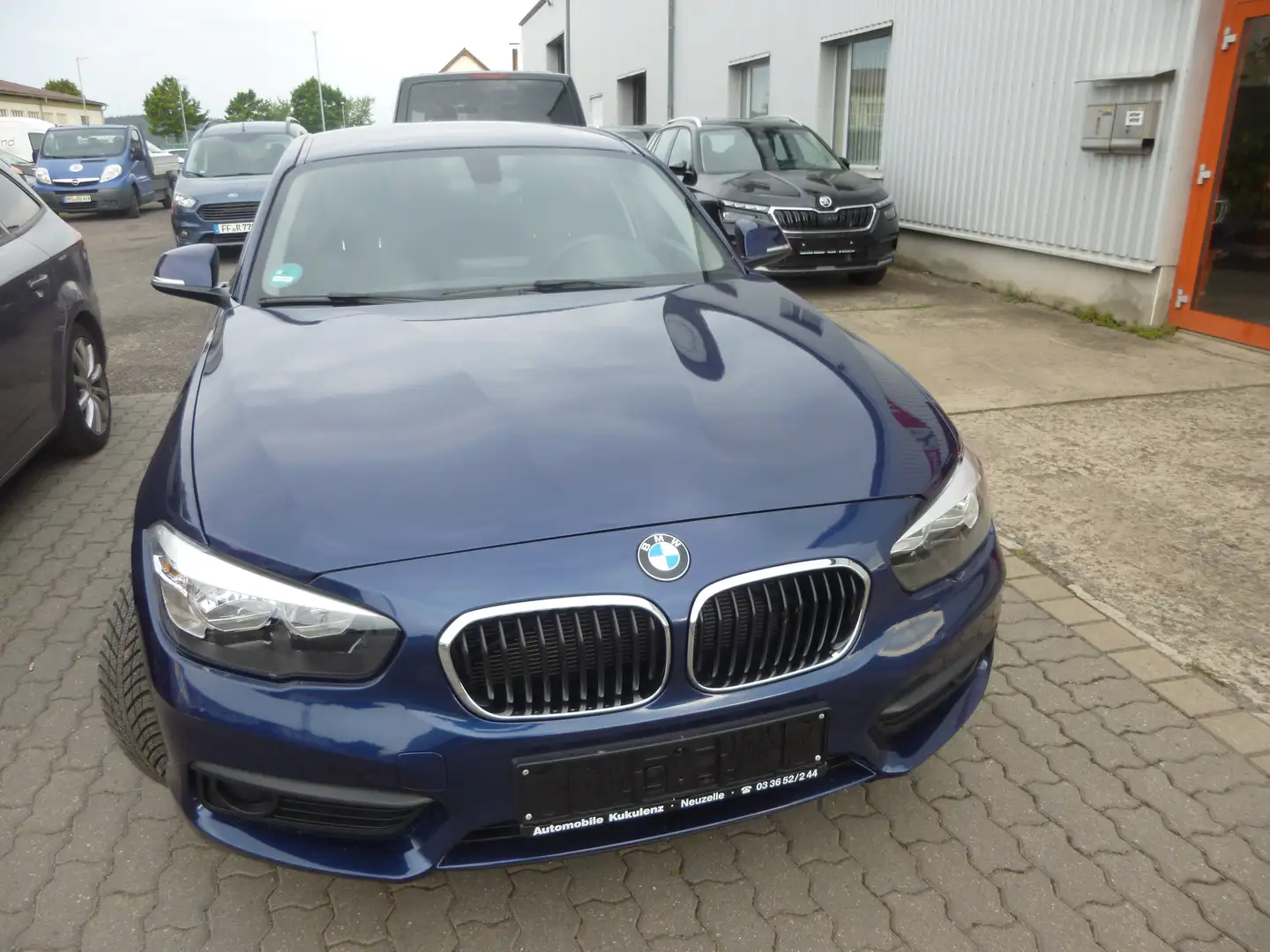 BMW 118 118 i Bleu - 1