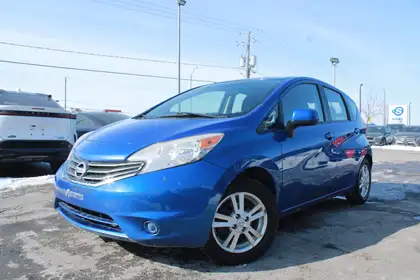 Blue 2014 Nissan Versa Note SV Hatchback Front-Wheel Drive Automatic