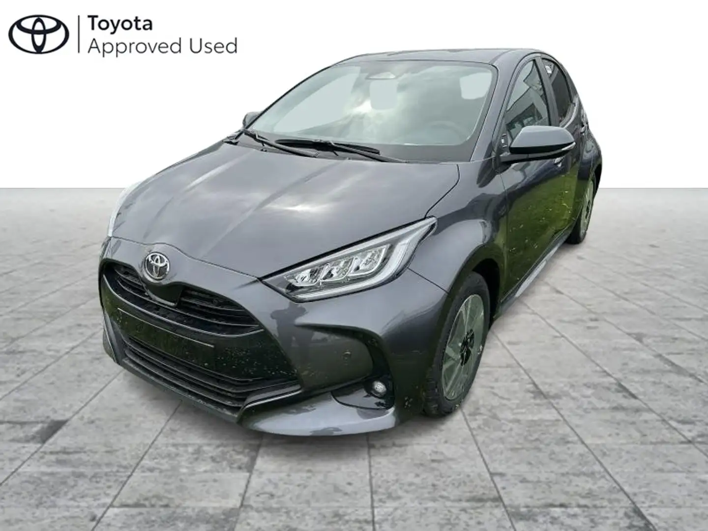 Toyota Yaris Iconic Grijs - 1