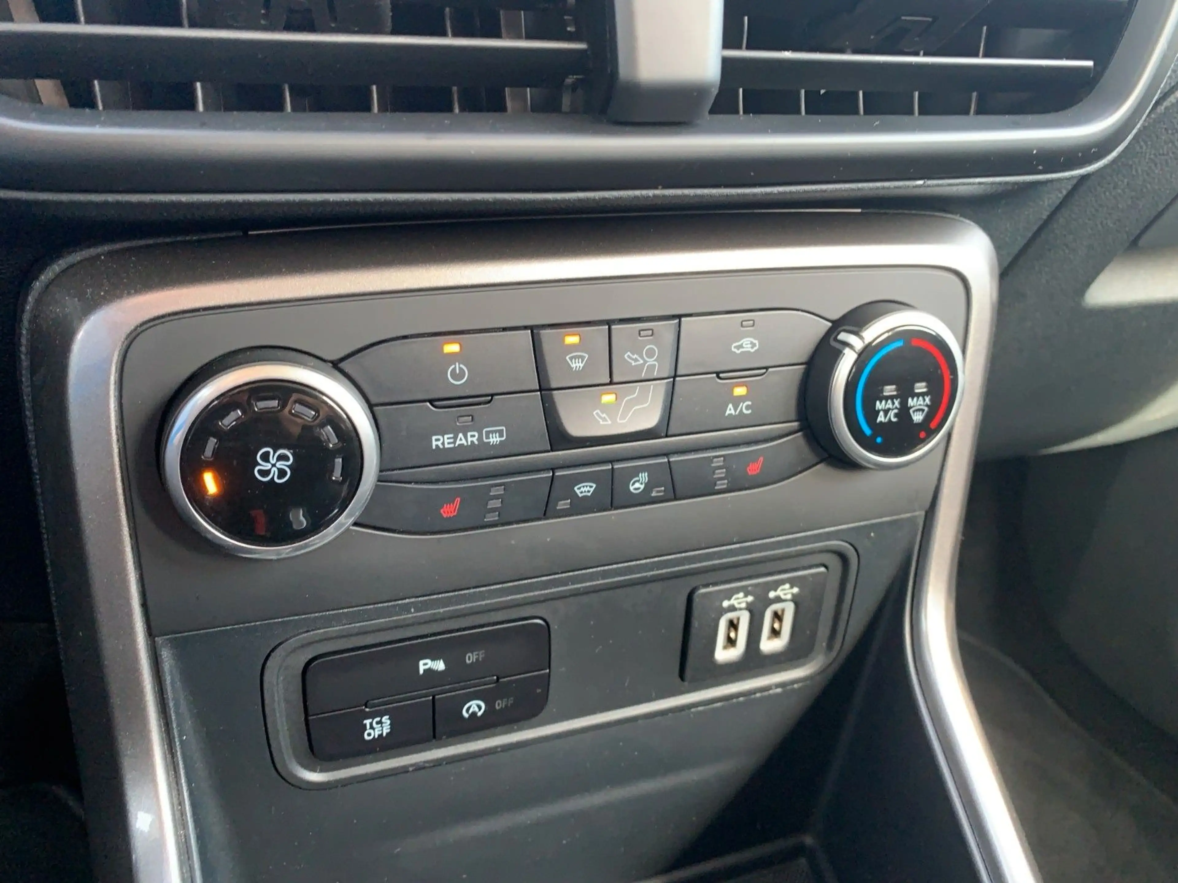 Ford EcoSport ECOSPORT COOL&CONNECT+NAVI+PDC+TOUCH+KAMERA! — photo 12