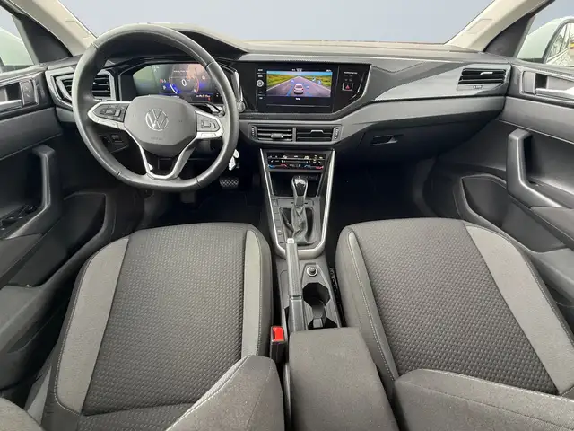 Volkswagen Polo view 8