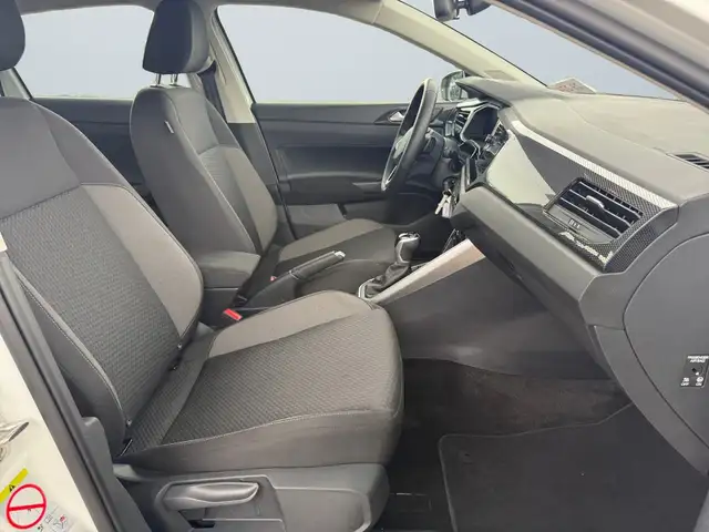 Volkswagen Polo view 10