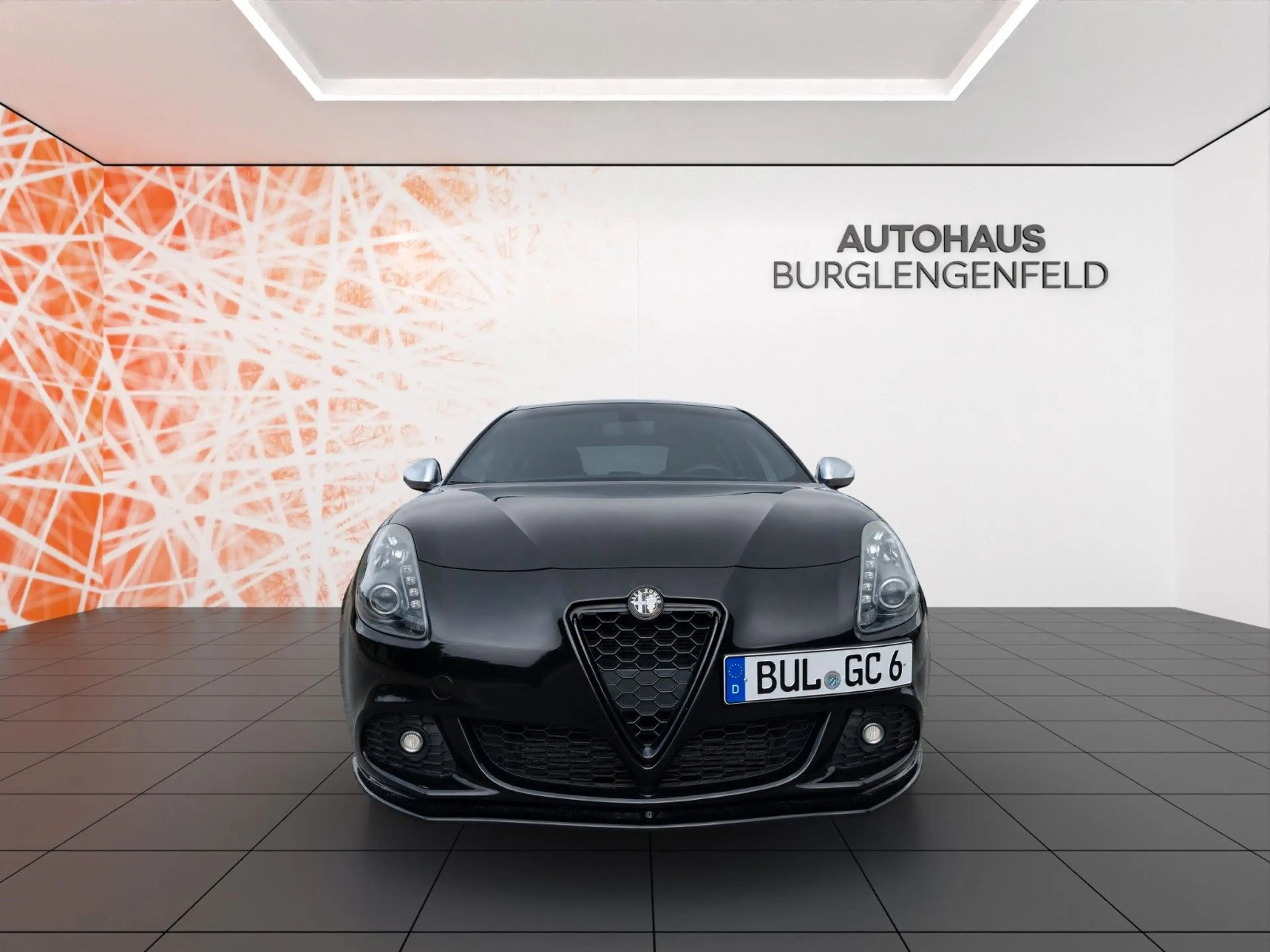 Alfa Romeo Giulietta Quadrifoglio Verde — photo 2