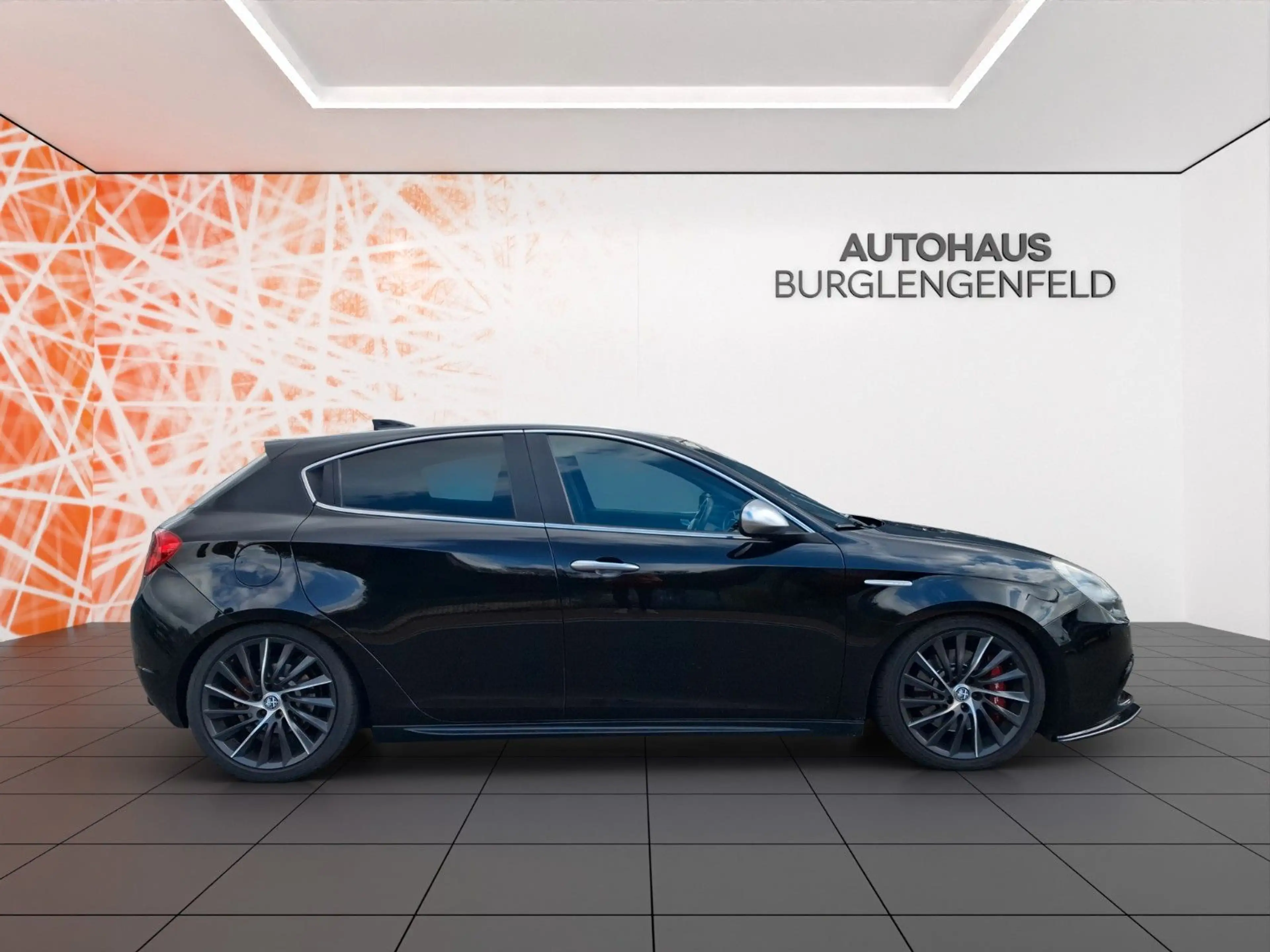 Alfa Romeo Giulietta Quadrifoglio Verde — photo 4
