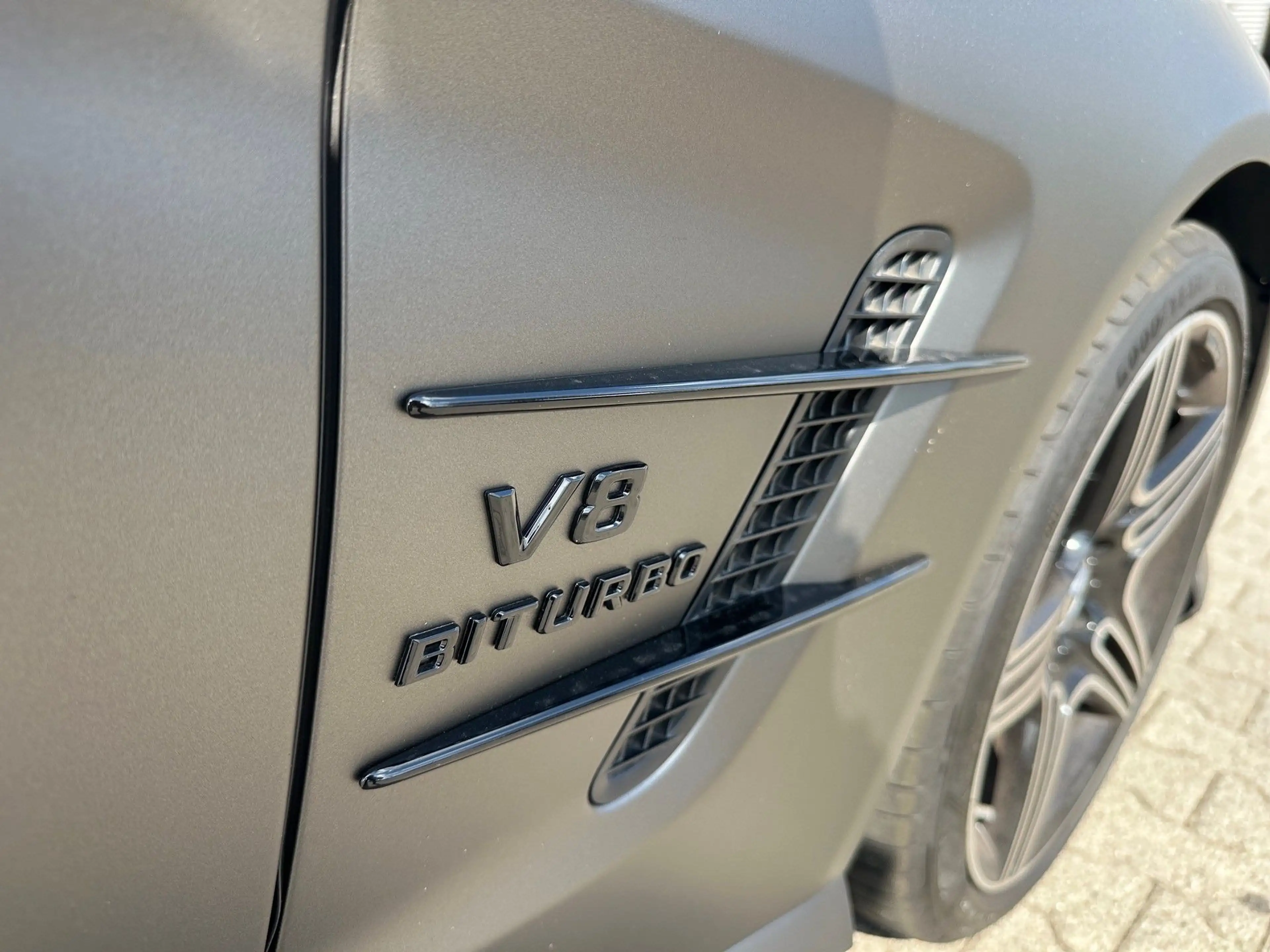Mercedes-Benz SL 63 AMG SL63AMG Sportgetriebe VMAX Anhebung Folierung Navi — photo 15