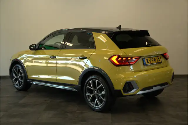 Audi A1 view 3