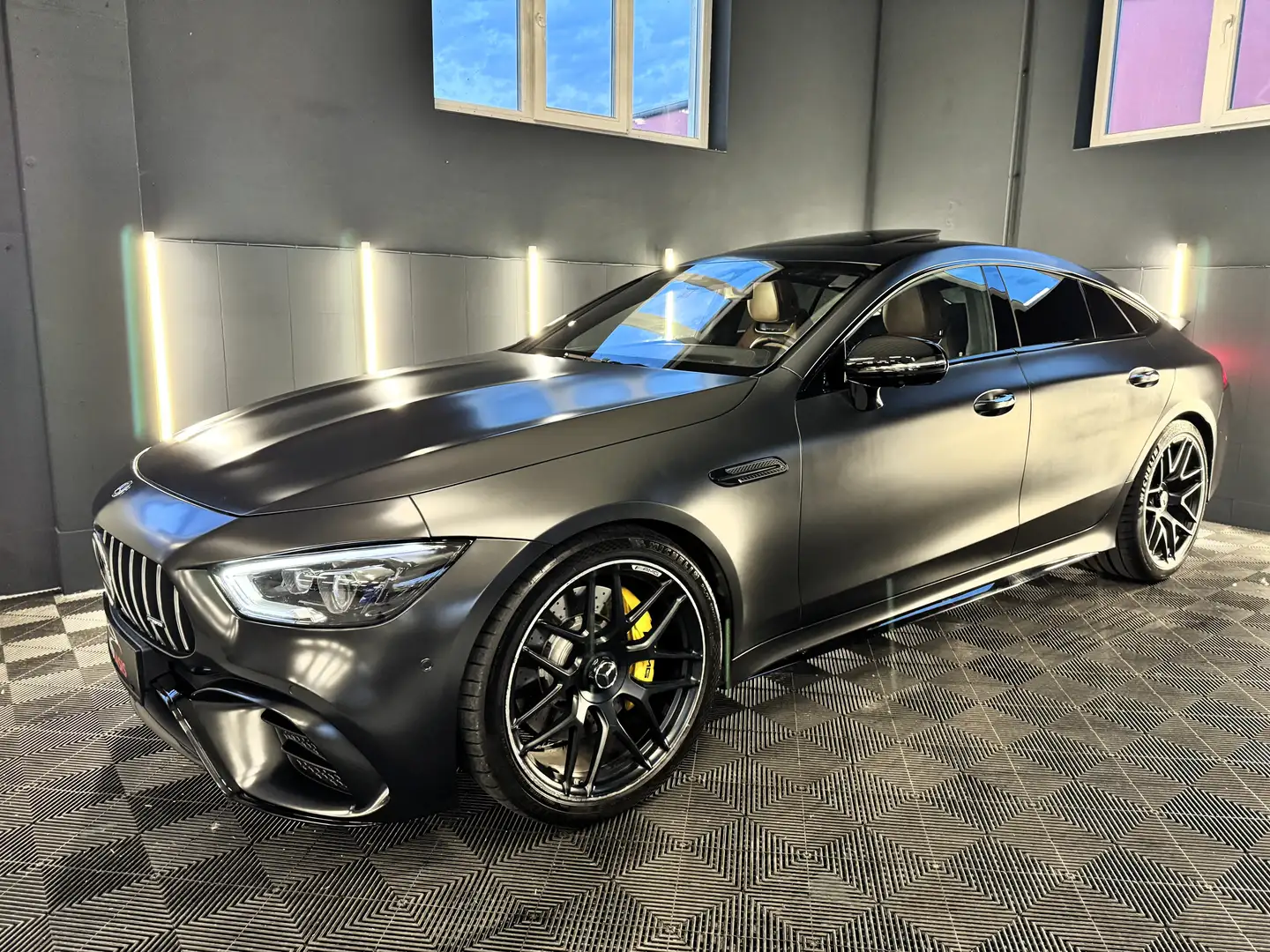 Mercedes-Benz AMG GT GT 43 4Matic+ 1.Besitz/V8-Paket/Magno/Designo/HUD Grau - 2