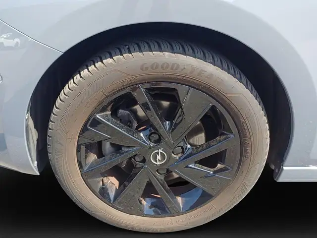 Opel Corsa view 8