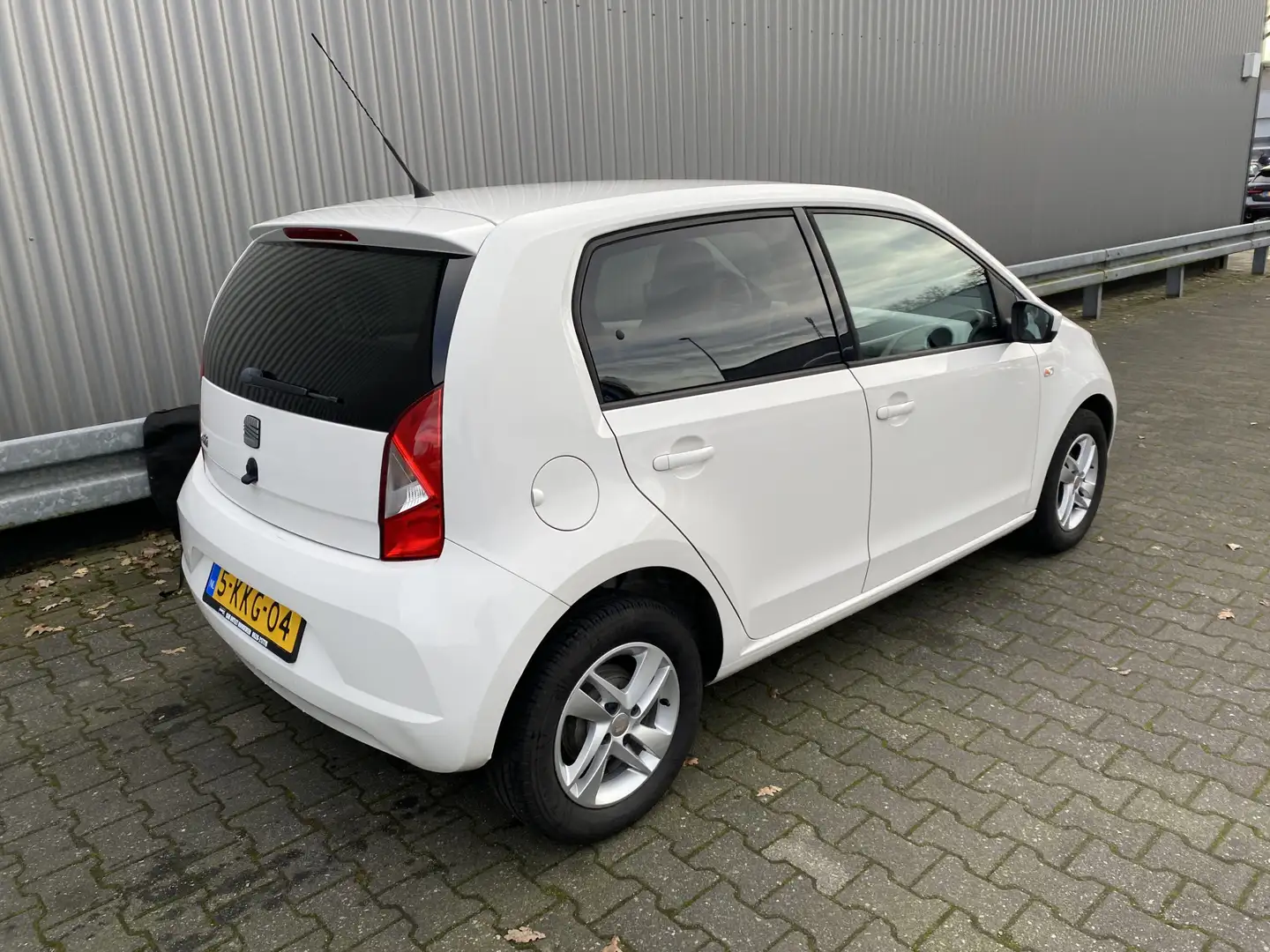 SEAT Mii 1.0 Chill Out AUTOMAAT, 5-Drs, Navi LM & nw. APK – Wit - 2