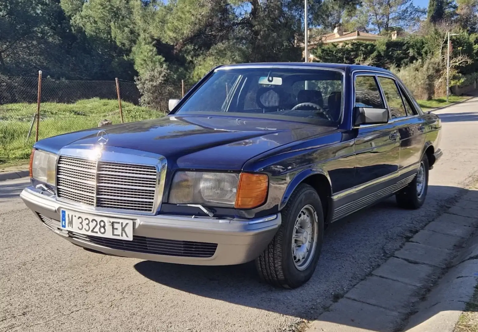 Mercedes-Benz 380 380 SE Albastru - 1