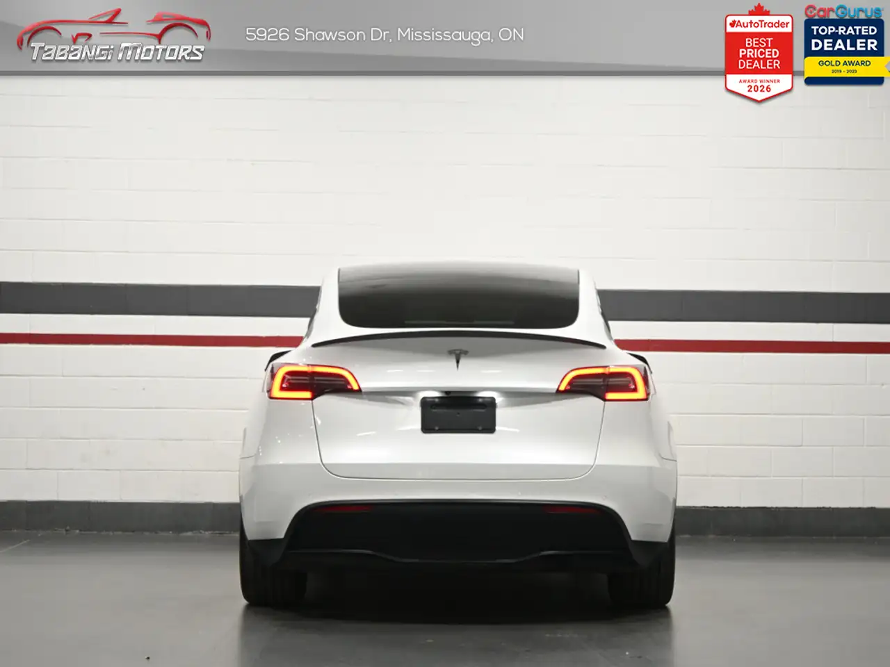 Tesla Model Y photo Tesla Model Y