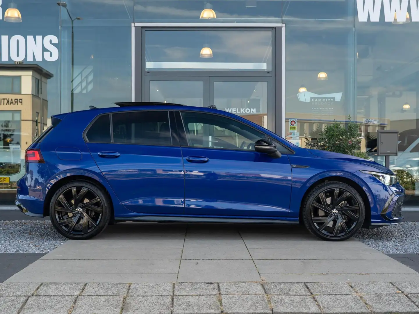 Volkswagen Golf 2.0 TSI R-line / 190pk! / Pano / IQ / Black style Bleu - 2