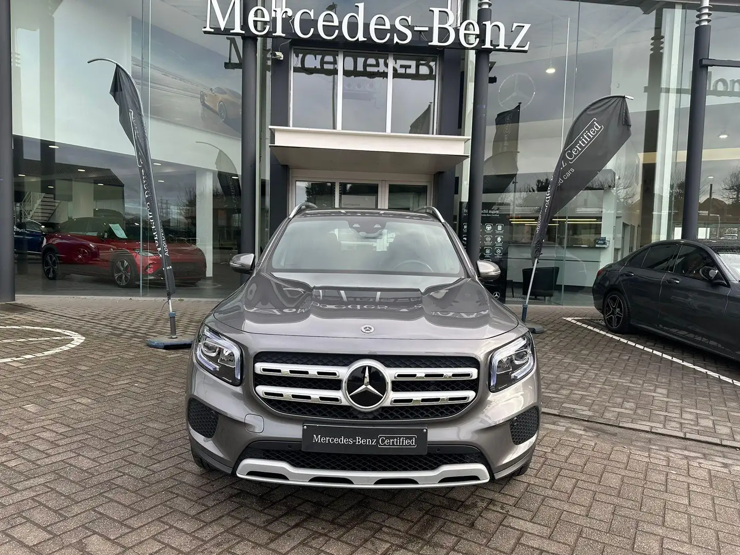 Mercedes-Benz GLB 200 GLB d Business Line Grau - 2