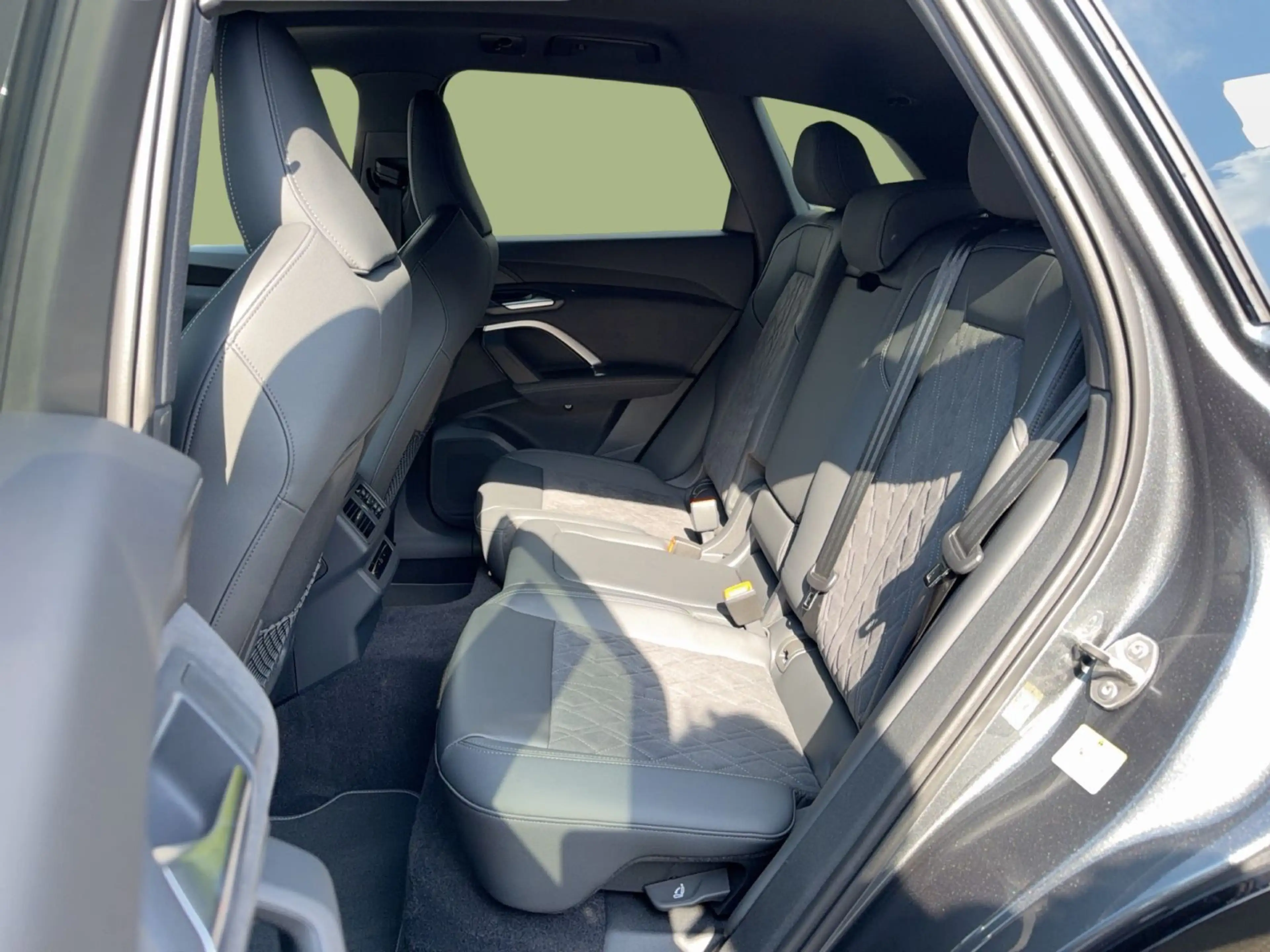 Audi SQ5 SUV TFSI 270kW Stdheiz./ TechPlus/ 21" / AHK — photo 13