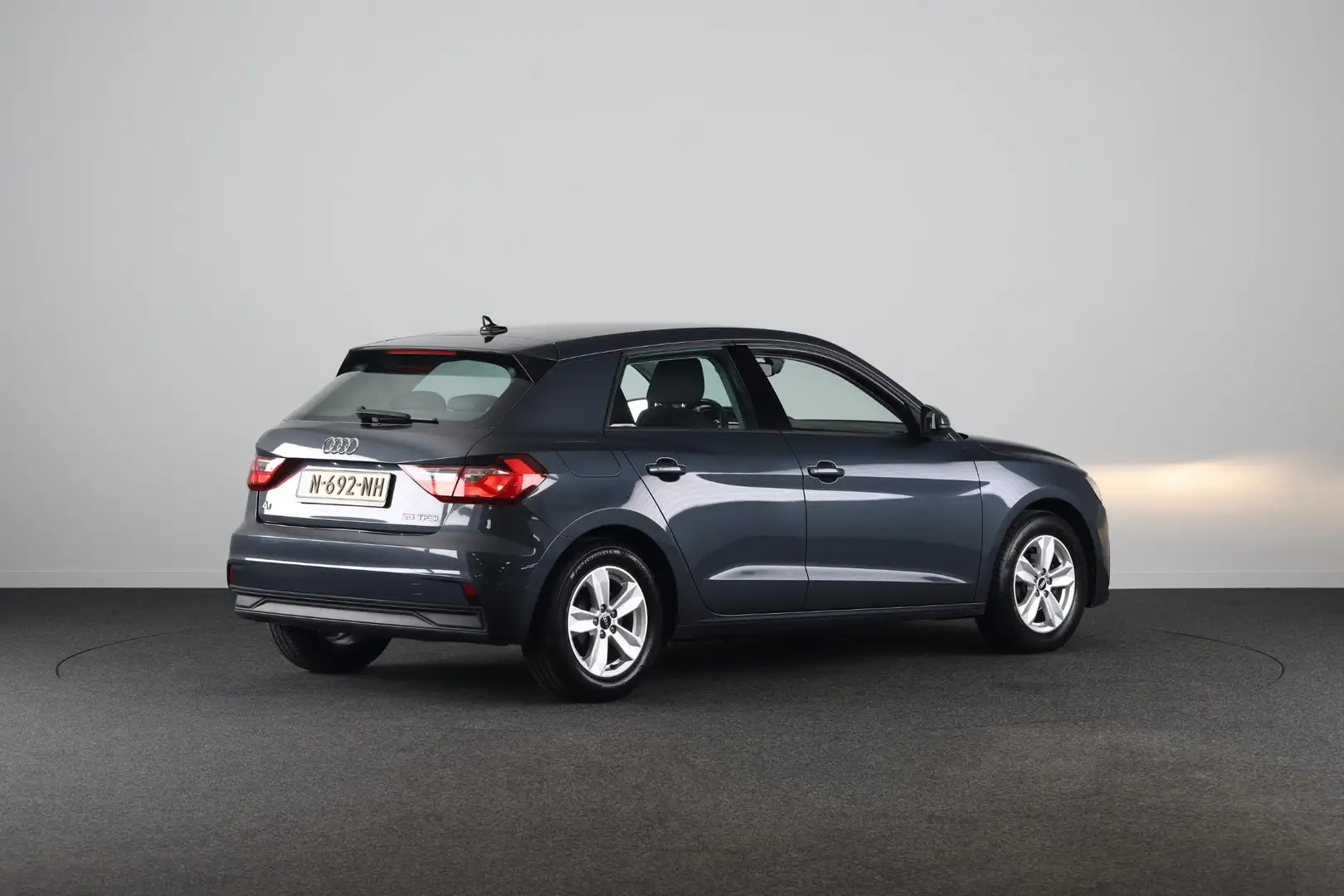 Audi A1 Sportback 25 TFSI Pro Line Gris - 2