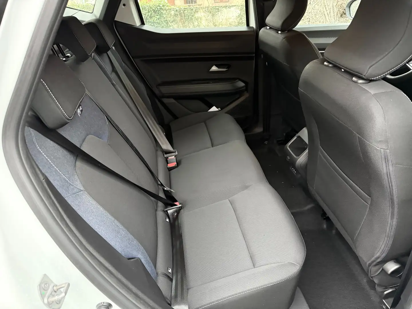Dacia Duster Duster TCe 130 FAP 4x2 EXPRESSION Weiß - 1