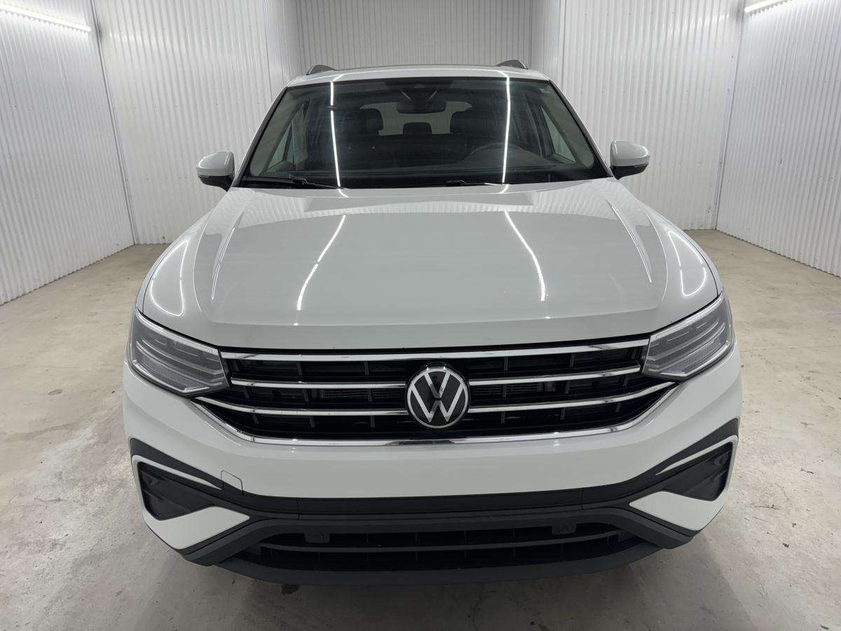 2024 Volkswagen Tiguan Comfortline 4MOTION Mags Cuir Toit Panoramique — снимка 1