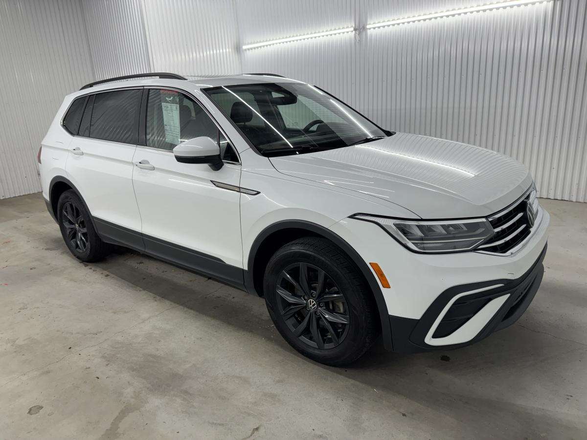 2024 Volkswagen Tiguan Comfortline 4MOTION Mags Cuir Toit Panoramique — снимка 1