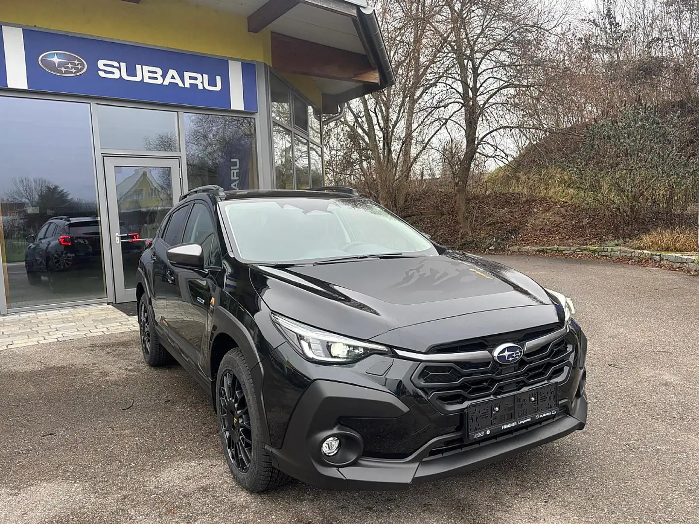 Subaru Crosstrek Style Xtra mit Wild Paket 8-fach bereift Schwarz - 1