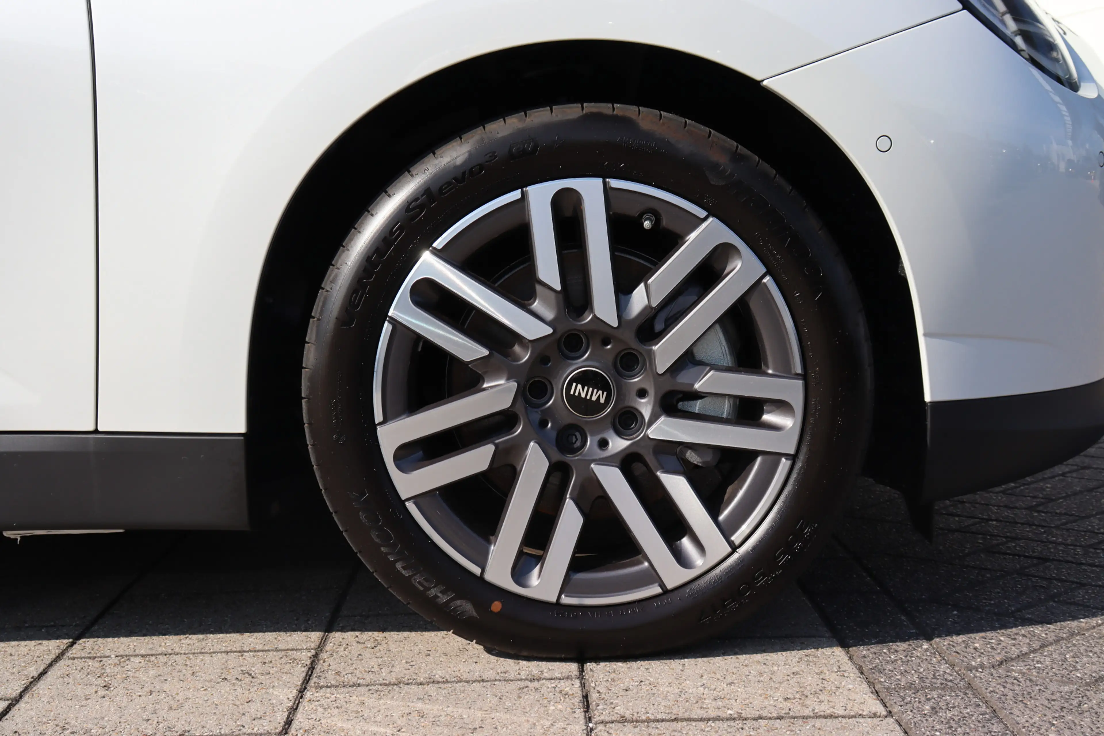 MINI Cooper E Hatchback / Classic / Pakket S / 17 inch Parallel — photo 11