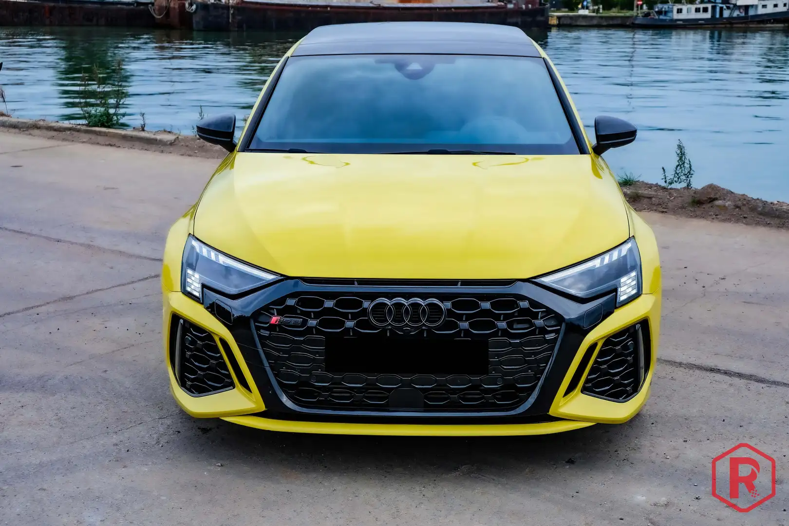 Audi RS3 Limousine 400pk OpenDak Bang&Olufsen Camera Jaune - 2