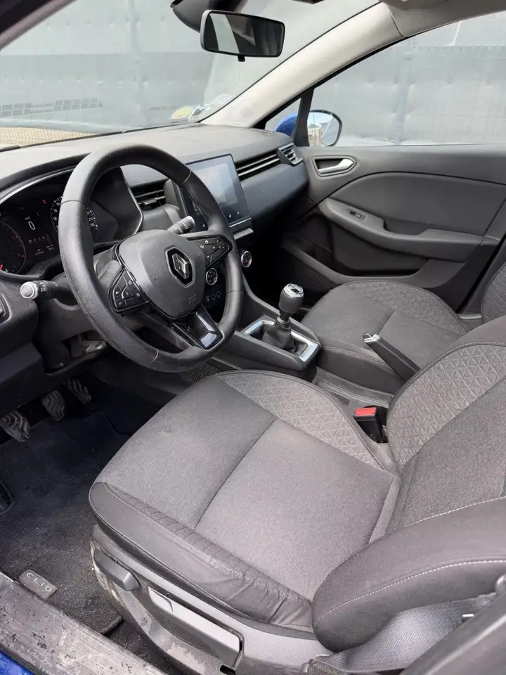 Renault Clio Citadine 3 portes — photo 6