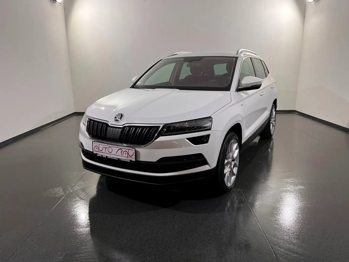 Skoda Karoq 2.0 TDI Clever 4x4 DSG *LED*AHK*ACC* Weiß - 2