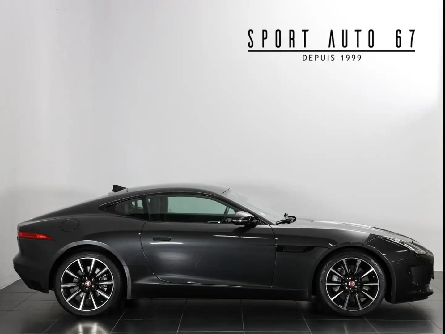 Jaguar F-Type 340 CH V6 3.0 L compressé - 2