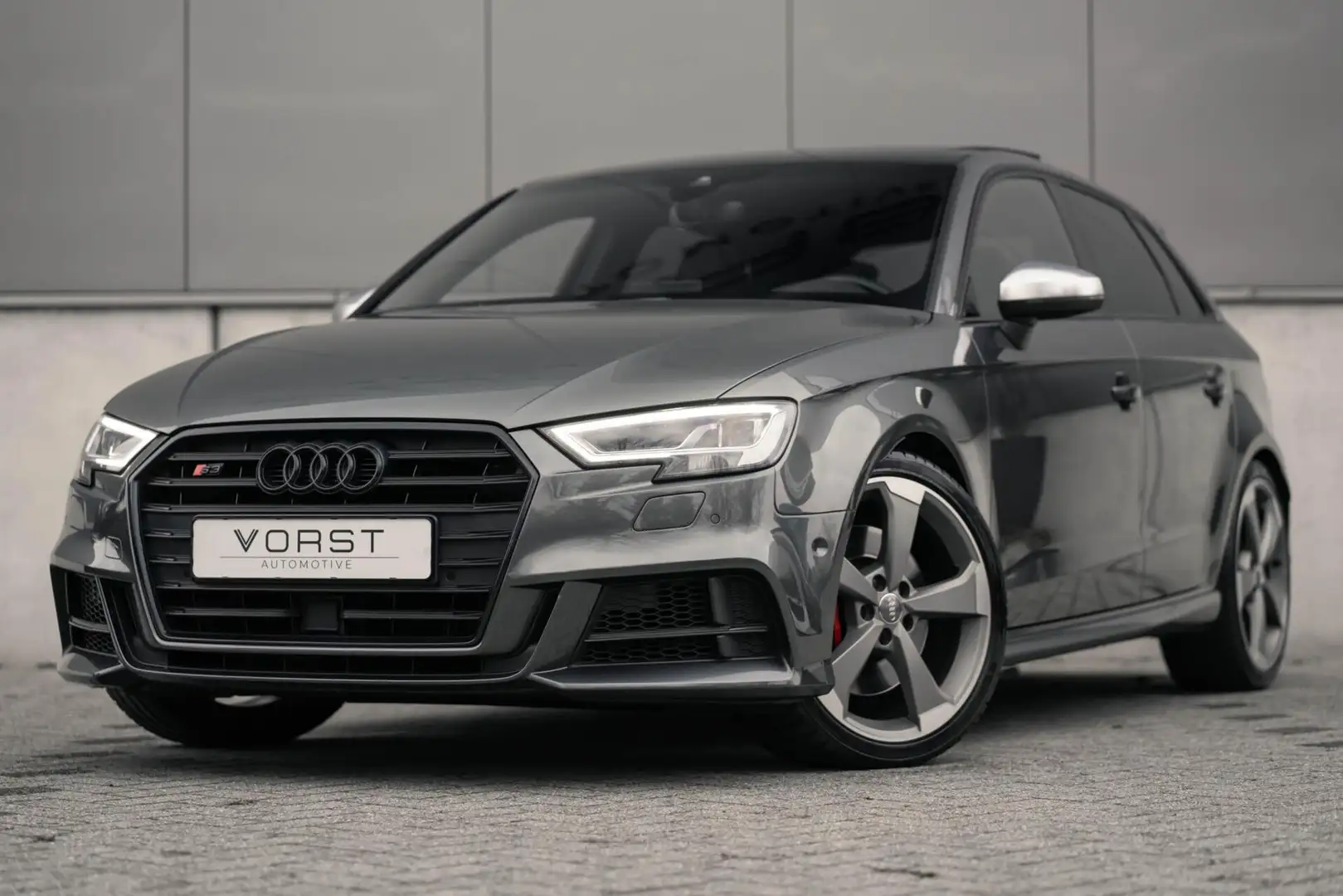 Audi S3 2.0 TFSI quattro Pano B&O Leder Schaalstoel Vol Grijs - 1