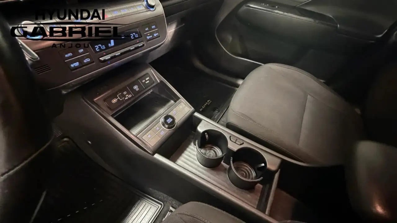 Hyundai KONA снимка Hyundai KONA
