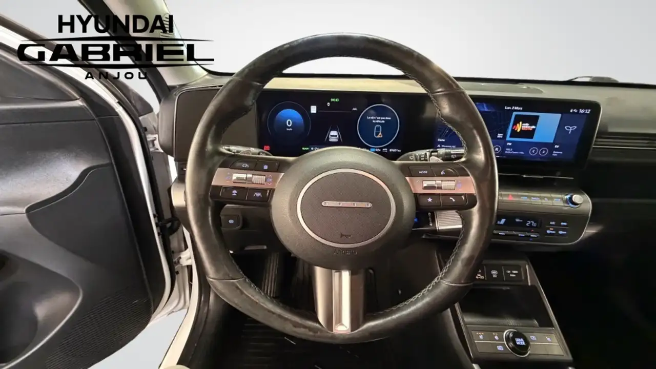 Hyundai KONA снимка Hyundai KONA